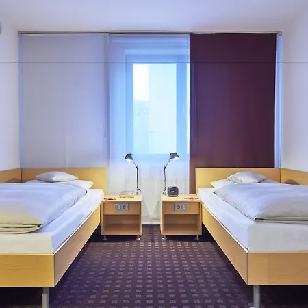 Maternushaus Hotel 4*
