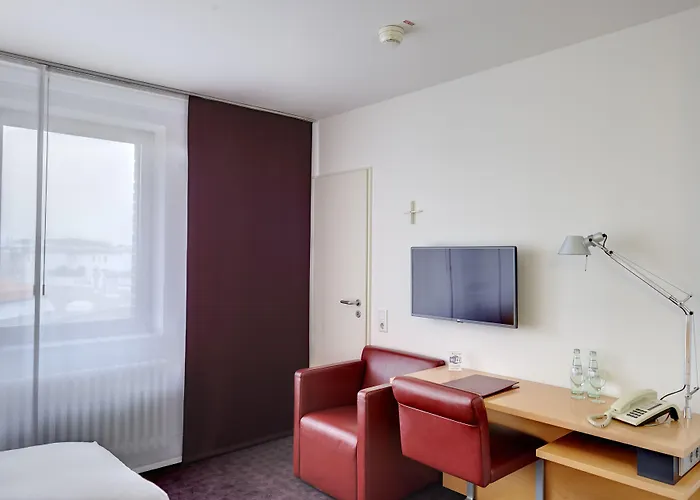 Maternushaus Otel 4*