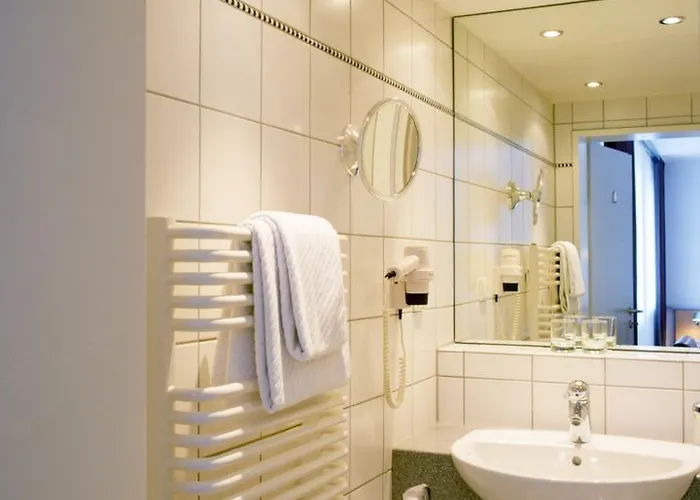 Maternushaus 4*